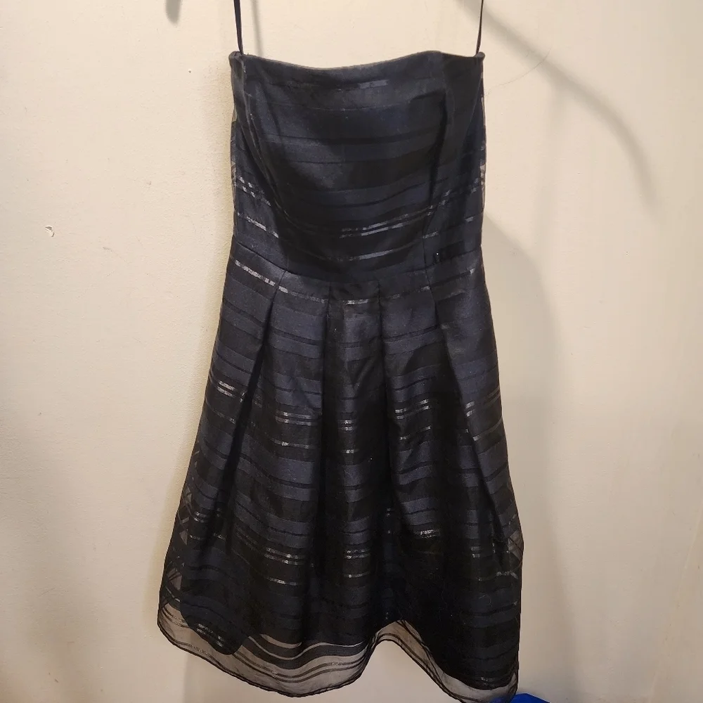 White house black market strapless fit and flare formal dress size 2